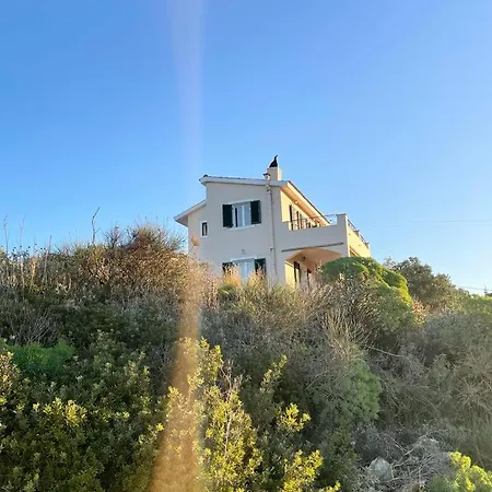 Les Oliviers With Sea View On Petani בית נופש