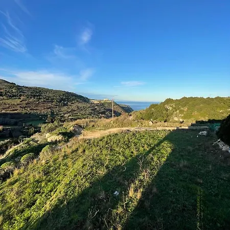 בית נופש Les Oliviers With Sea View On Petani *