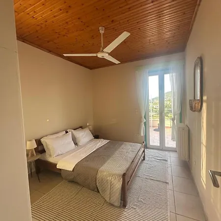 בית נופש Les Oliviers With Sea View On Petani *