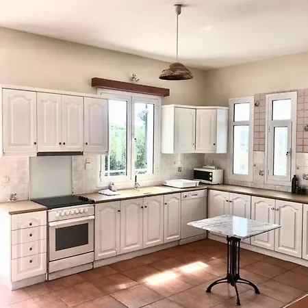 Les Oliviers With Sea View On Petani Ferienhaus Vóvikes