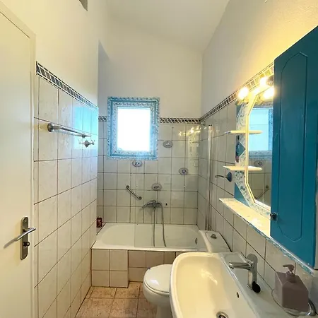 Ferienhaus Les Oliviers With Sea View On Petani Vóvikes