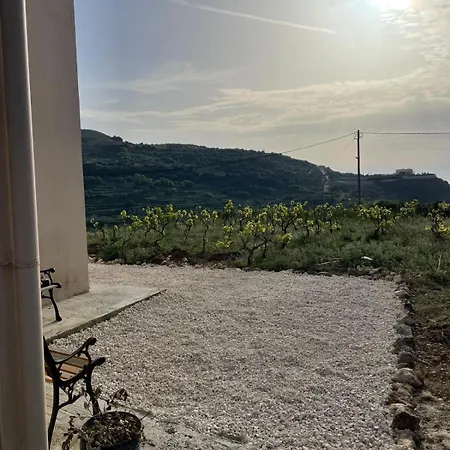 Ferienhaus Les Oliviers With Sea View On Petani Vóvikes