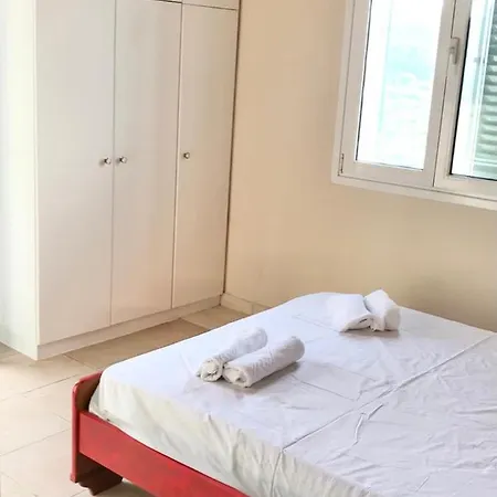 Les Oliviers With Sea View On Petani