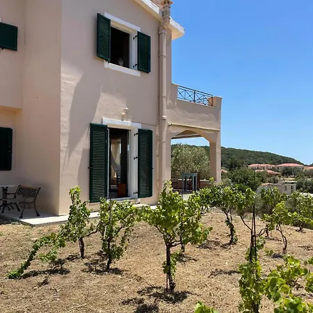 Les Oliviers With Sea View On Petani *