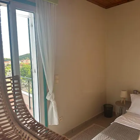 Les Oliviers With Sea View On Petani *