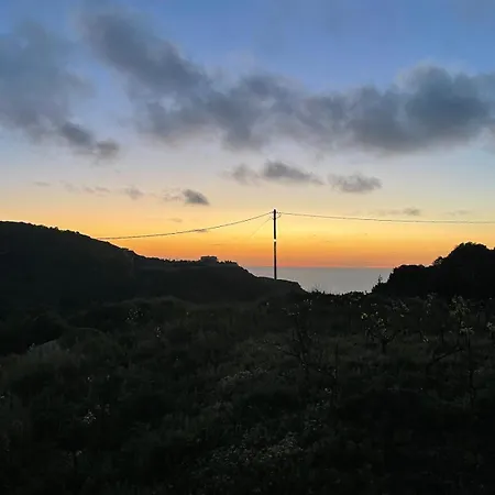 Les Oliviers With Sea View On Petani *