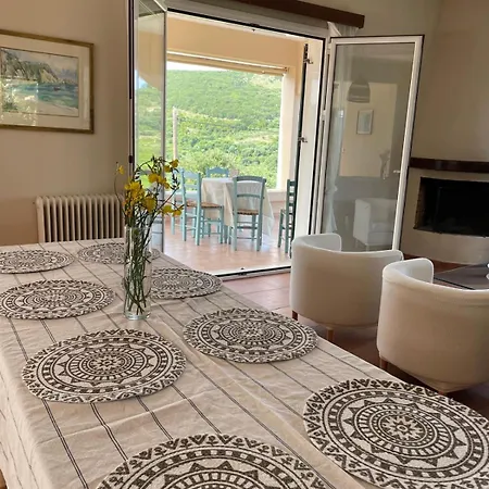 Les Oliviers With Sea View On Petani Vóvikes